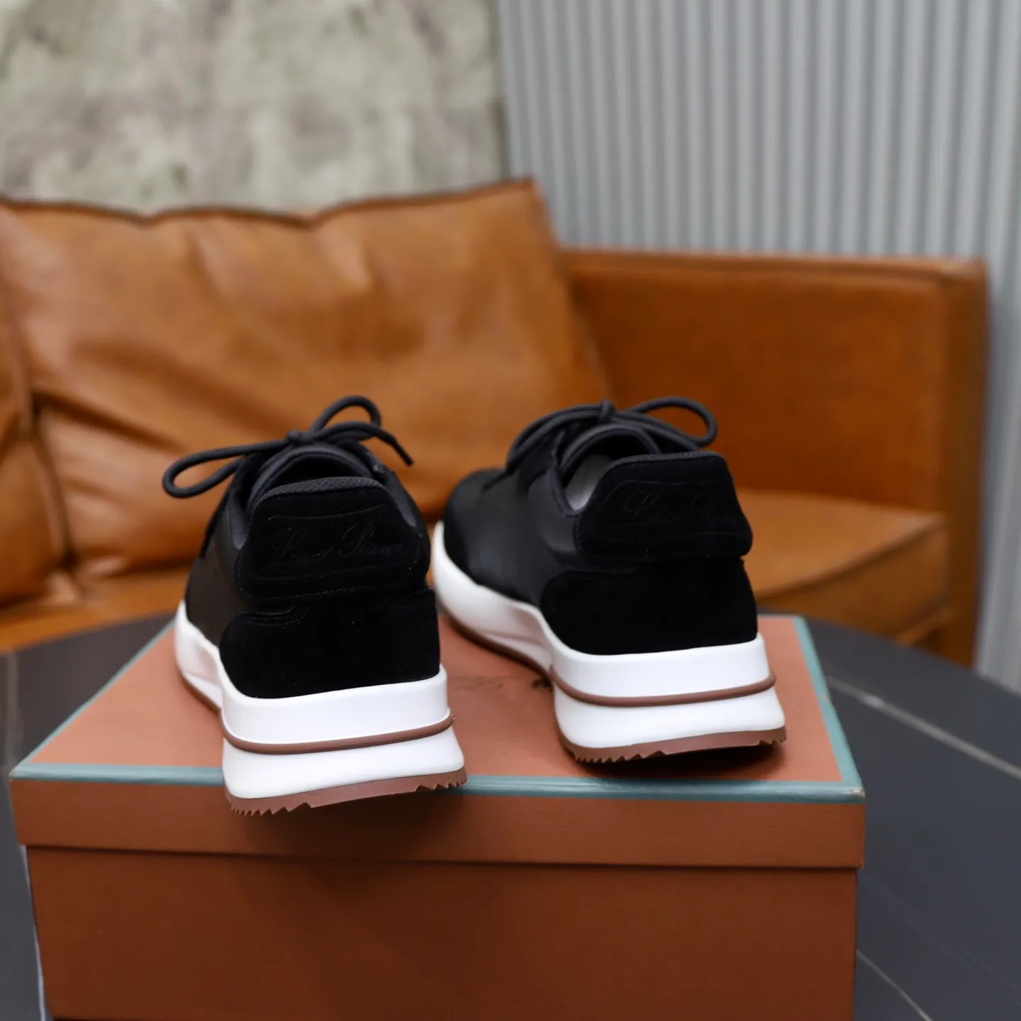 Ex-factory price: 462💰Loropiana LP men's shoes ♞size; 38-44 "45. Customized" original leather splicing. It is really easy to wear, lazy, relaxed, casual, perfect comfort, and there are many color choices, and they all look good with clothes. Is it true that Loropiana can bring social value? “Loropiana is the best thing money can buy”